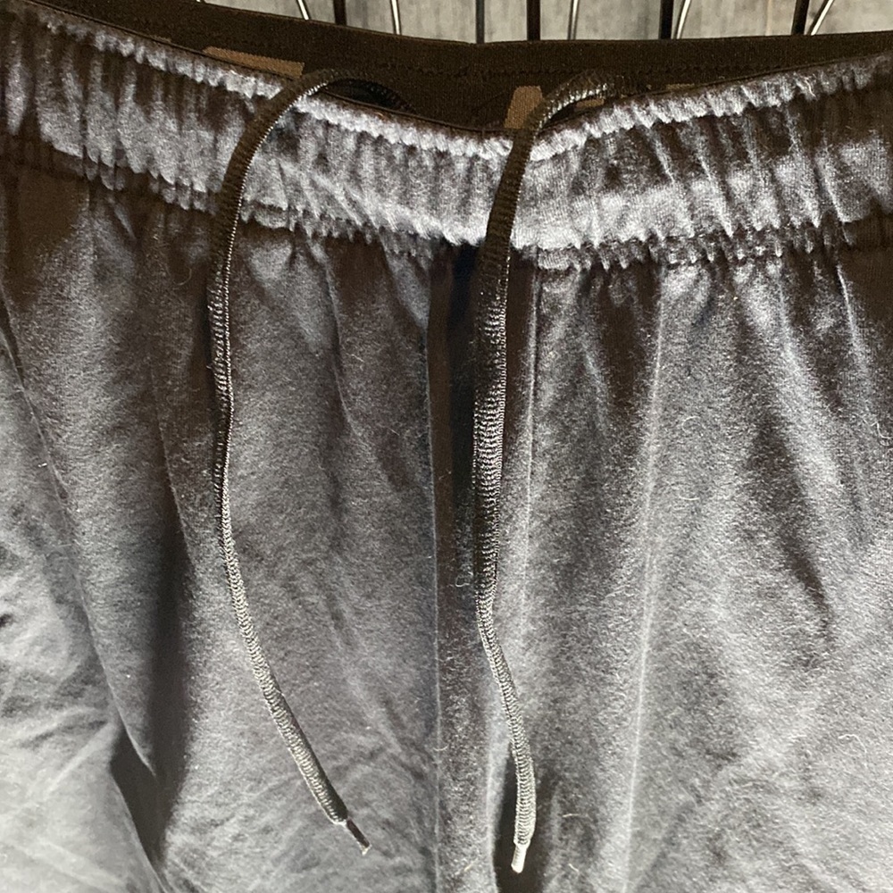 Men’s Nike shorts - Picture 3 of 6